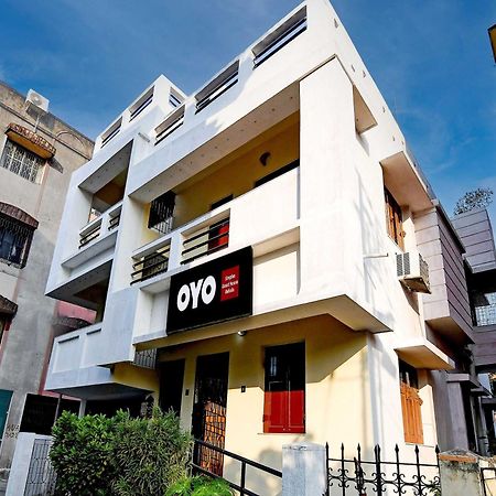 Oyo Simplex Guest House Behala โกลกาตา ภายนอก รูปภาพ