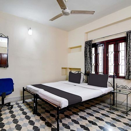 Oyo Simplex Guest House Behala โกลกาตา ภายนอก รูปภาพ