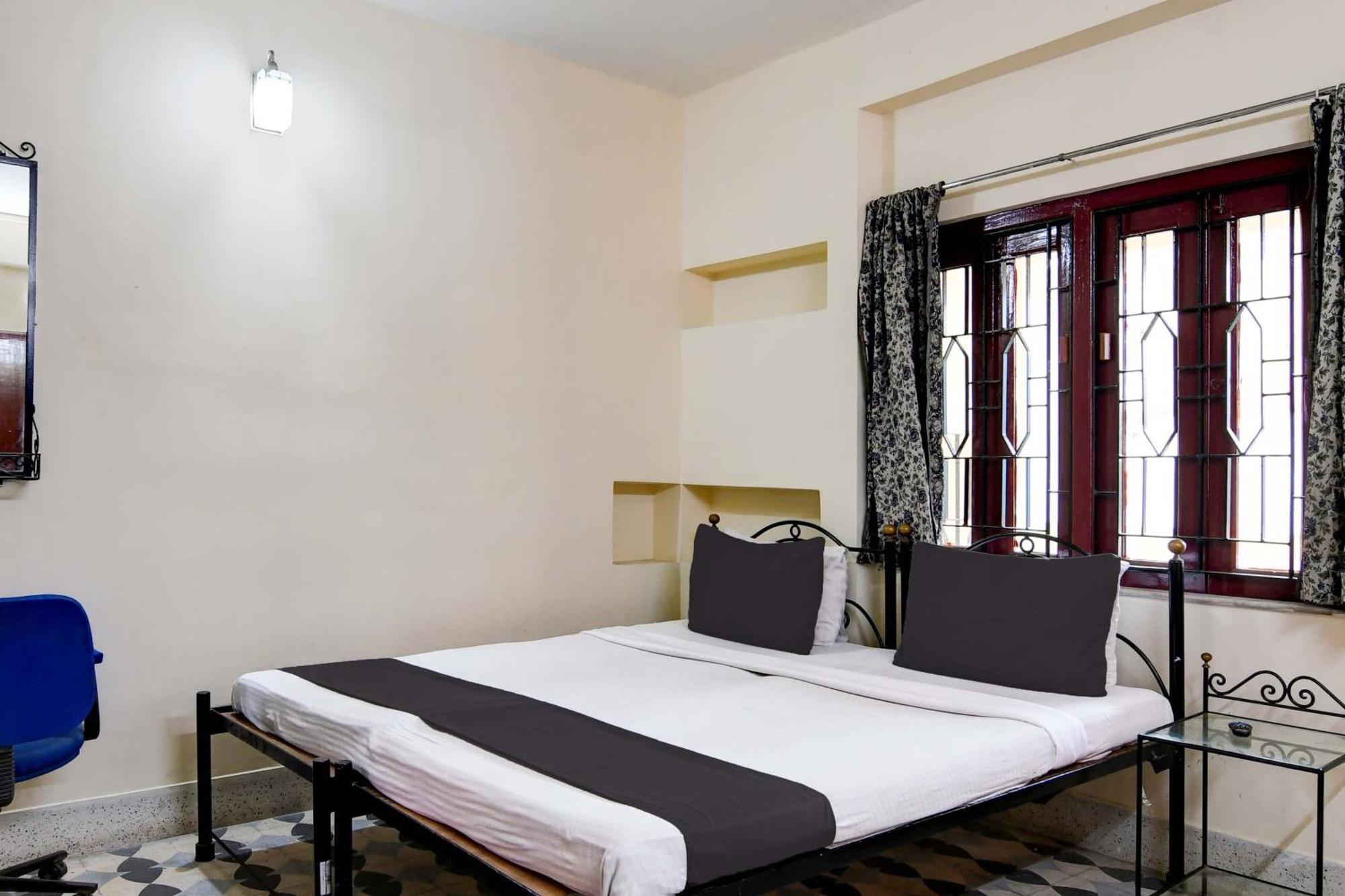 Oyo Simplex Guest House Behala โกลกาตา ภายนอก รูปภาพ
