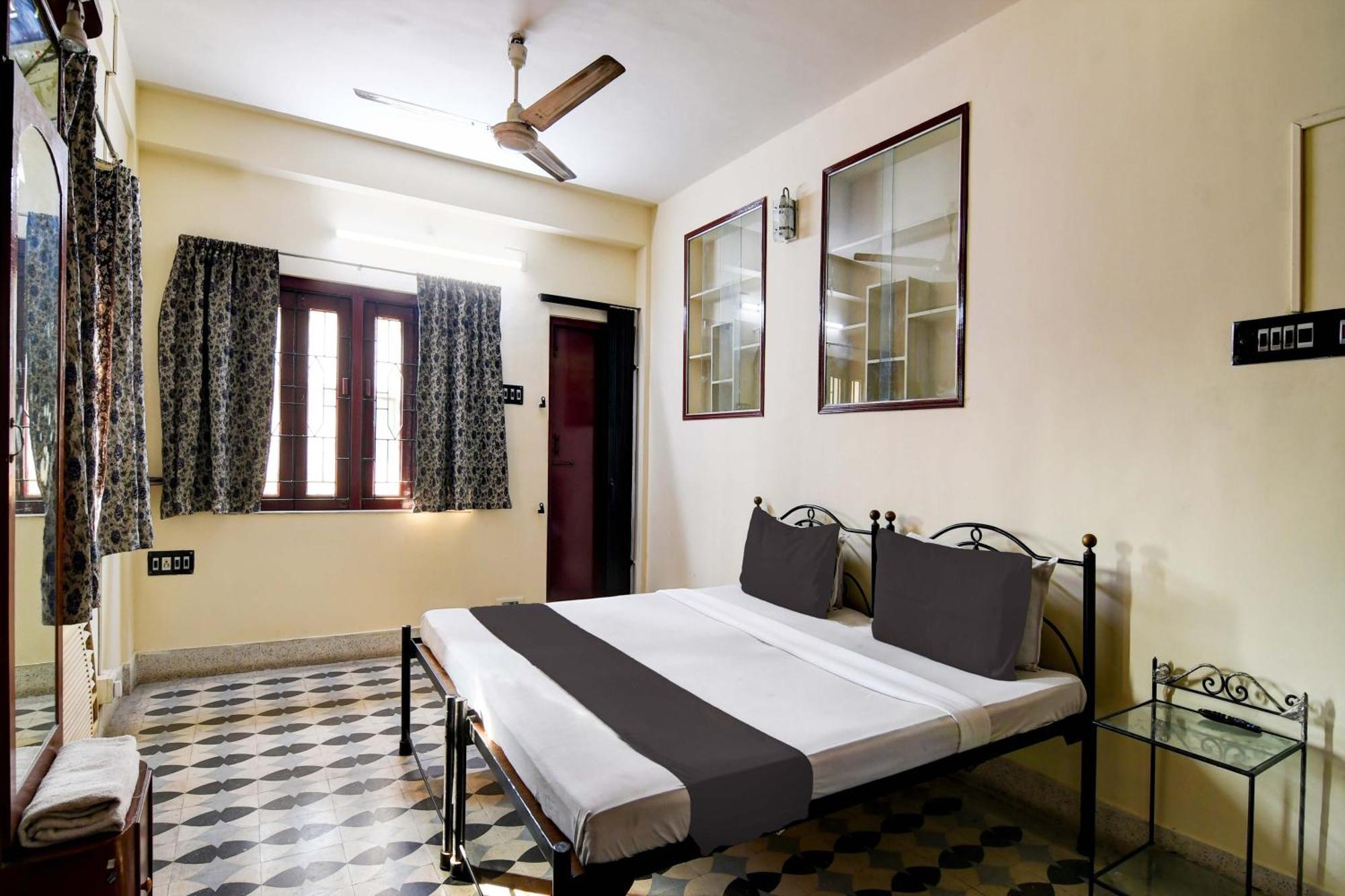 Oyo Simplex Guest House Behala โกลกาตา ภายนอก รูปภาพ