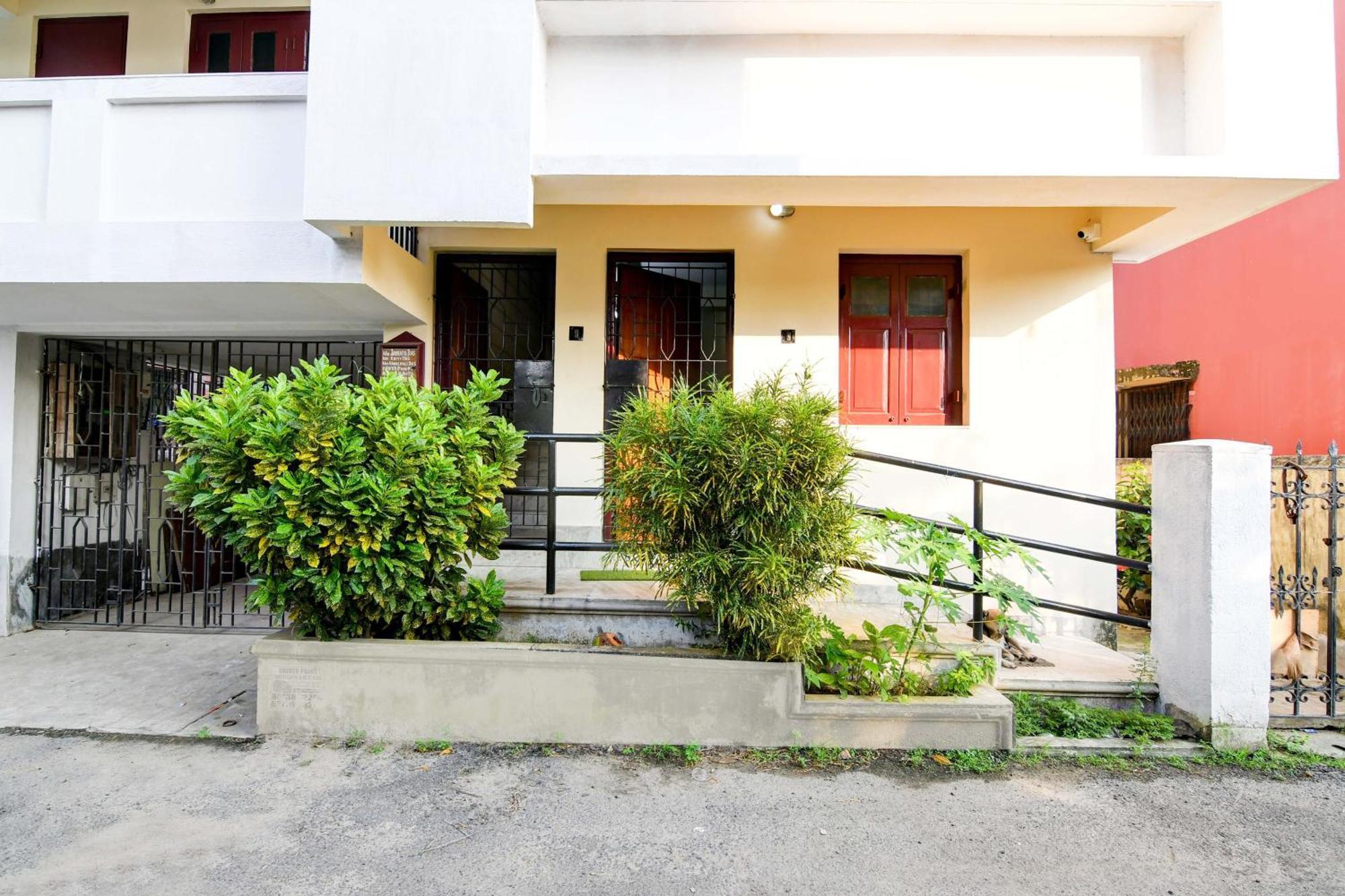 Oyo Simplex Guest House Behala โกลกาตา ภายนอก รูปภาพ