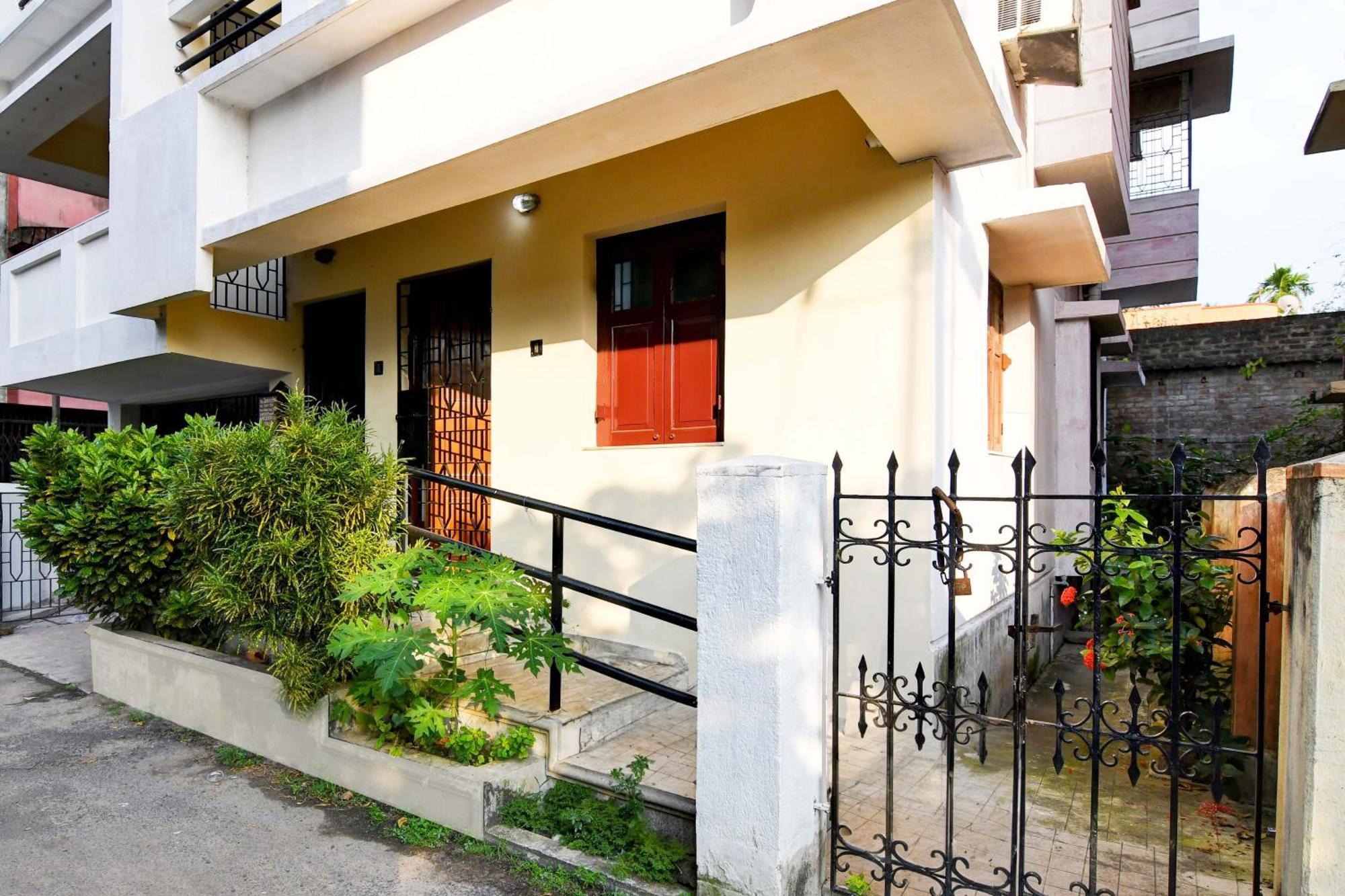 Oyo Simplex Guest House Behala โกลกาตา ภายนอก รูปภาพ